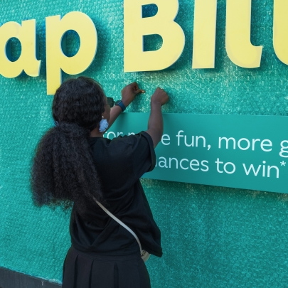 Meanwhile creates a popping OOH for Tombola