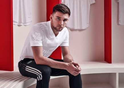 Https hypebeast com image 2022 01 adidas arsenal no more red youth knife crime initiative special edition white jersey 11