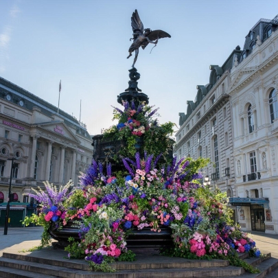 Londoners surprised with a series of secret floral displays by ‘Botanical Banksy’