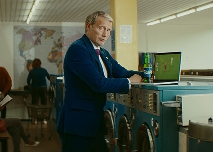 Mads Mikkelsen Carlsberg 3