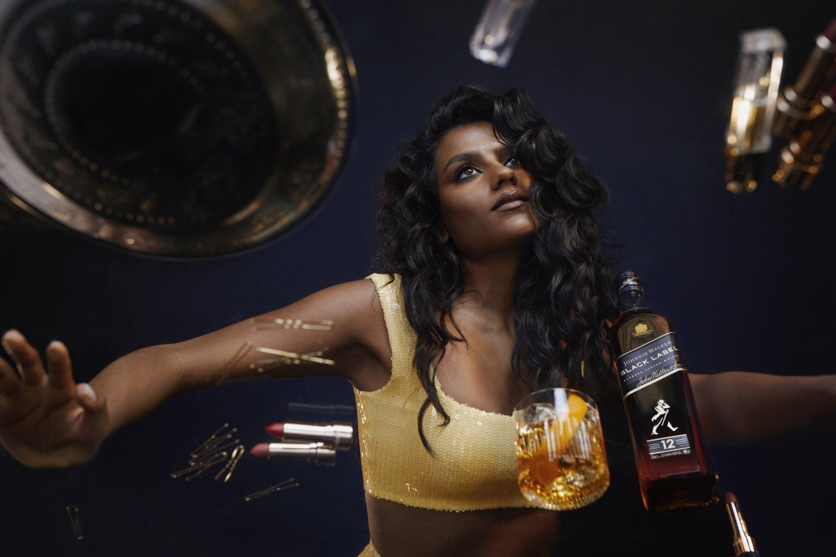 DIET PARATH Ax JOHNNIE WALKER 0206