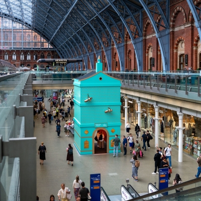 Fortnum & Mason unveils giant Disney Winnie the Pooh-inspired beehive at St. Pancras