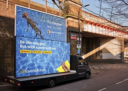 1 Loveholidays Pool 053 F2