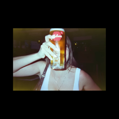 Molson hands the camera to real Canadians
