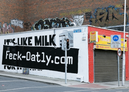 UNP Clearbox 45412 Oatly Mural Dublin007