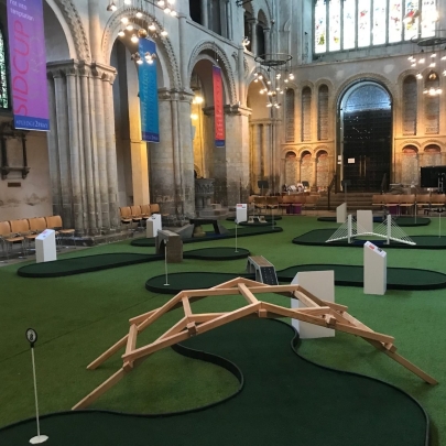 Prayers and Putting: Rochester Cathedral's 'Fairway to heaven' brings families through its doors