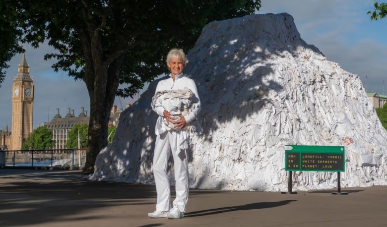 Stunt Watch: Lovehoney's 'Strawberries & Scream', Twinings' tea bag bag and a Murray Mound of tennis whites