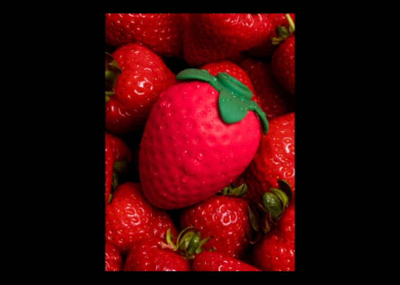 Stunt Watch: Lovehoney's 'Strawberries & Scream', Twinings' tea bag bag and a Murray Mound of tennis whites