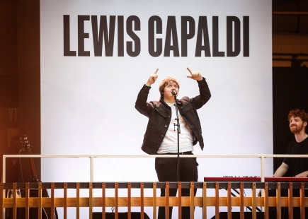 Lewis Capaldi Surprise Concert 49538347596 O