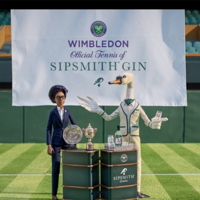 The Sipsmith swan returns in celebration of Sipsmith becoming the first official gin partner of Wimbledon