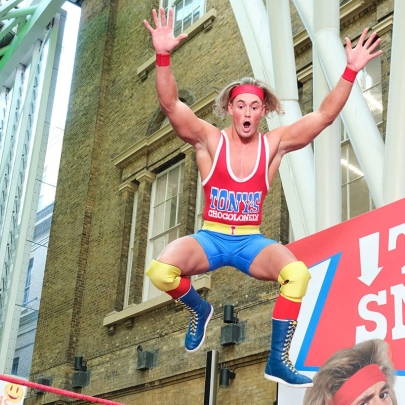 Tony’s Chocolonely stages a live wrestling match in King’s Cross Station