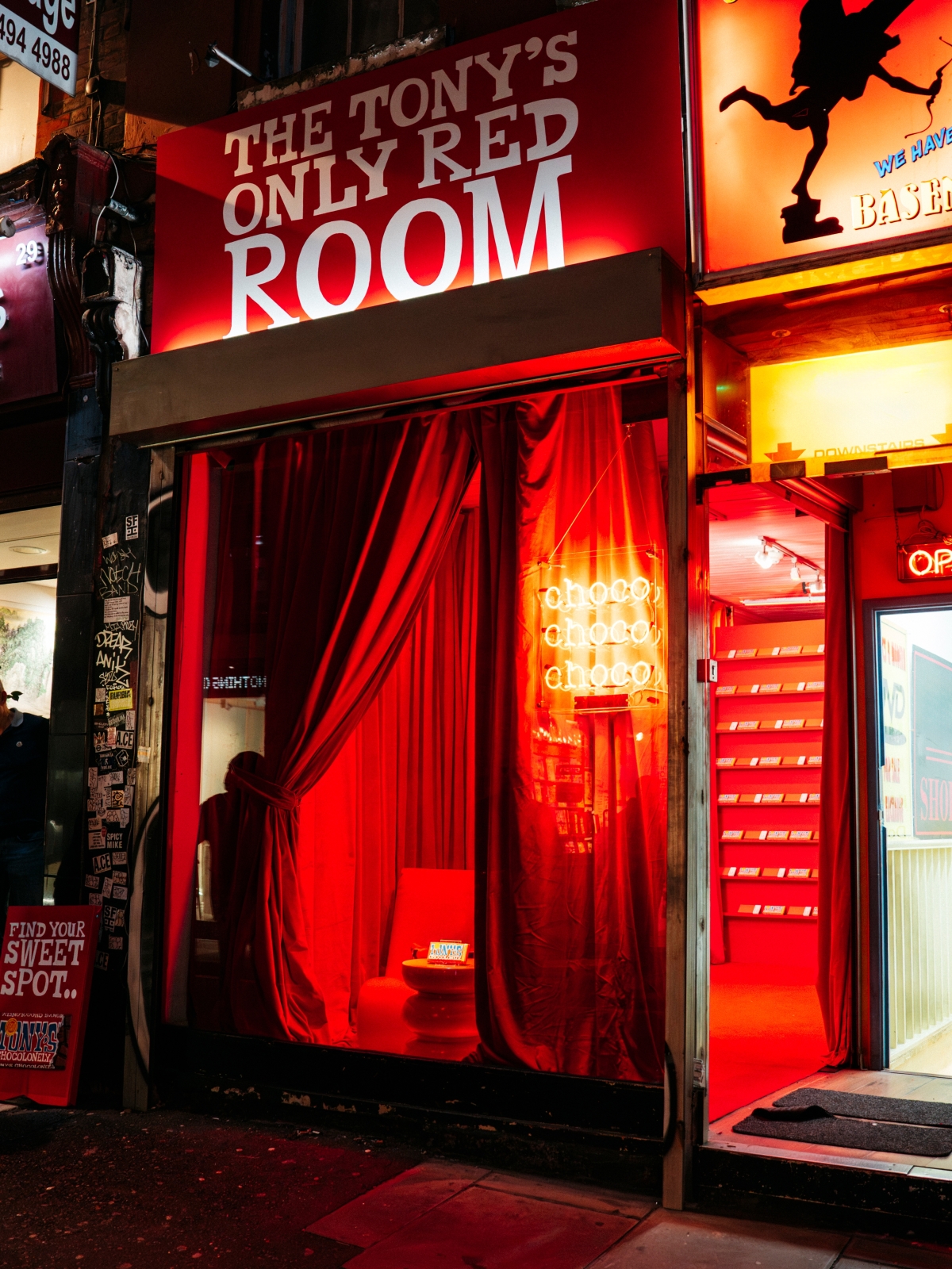 The Tonys Only Red Room opened in London today to celebrate the newly Pantone certified colour Tonys Only Red Issue date Wednesday 12th November 2025 Ph 7
